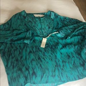 NWT Rory Beca 100% silk shirt. Small